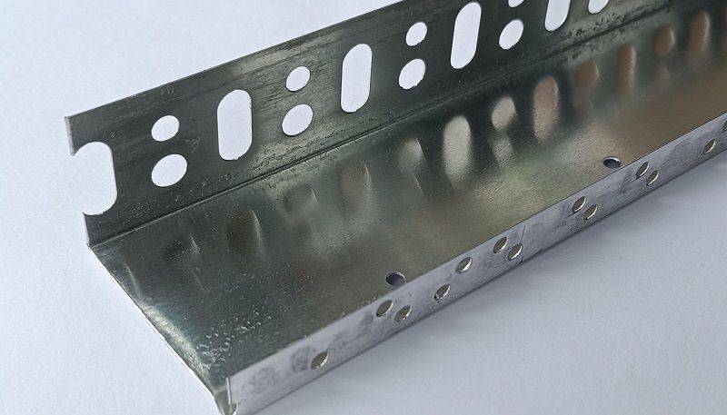 Profil cokołowy listwa startowa 5cm alu 2,5m